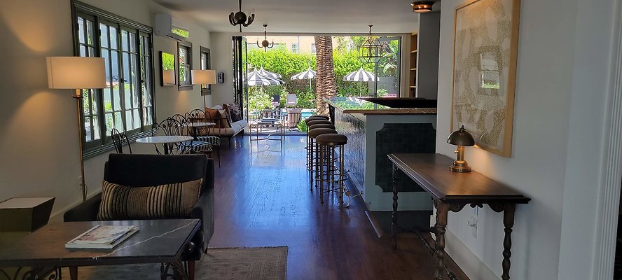 E Hwood VillaCarlotta 113828