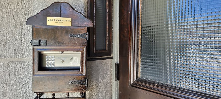 E Hwood VillaCarlotta 114455