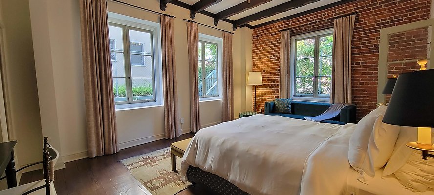 E Hwood VillaCarlotta 111554