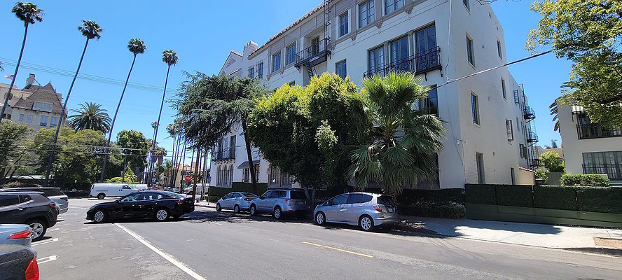 30c E Hwood VillaCarlotta 131750