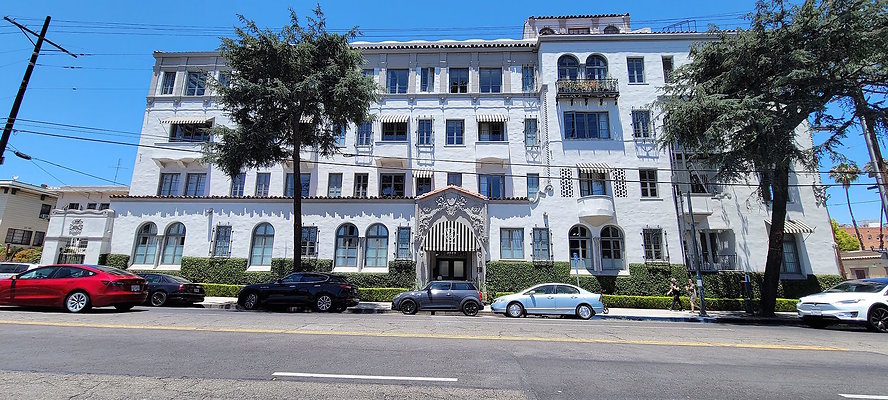 E Hwood VillaCarlotta 131618 E Hwood VillaCarlotta 131618