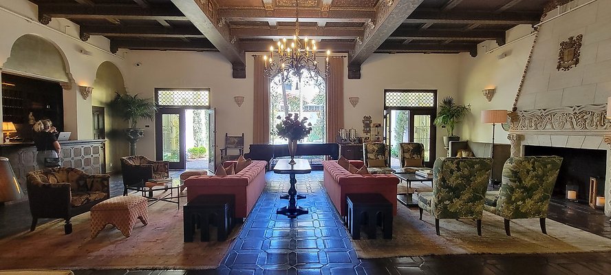 E Hwood VillaCarlotta 114319 E Hwood VillaCarlotta 114319