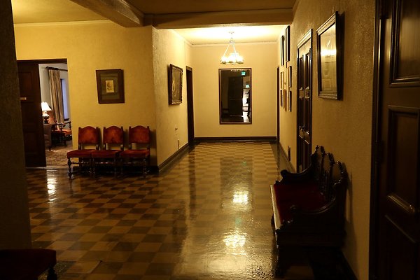 2nd The French Room, The Juniors Room
